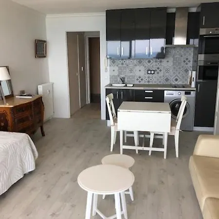 Front De Mer Studio Cap D'antibes * Antibes
